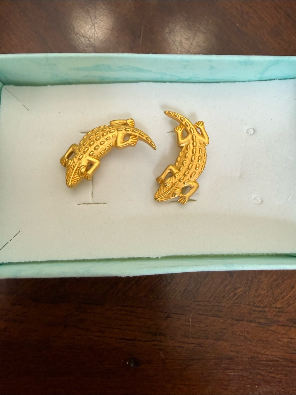 Gold Lizard/Crocodile Pierced Earrings - Sculpted Crocodile Design (289)
